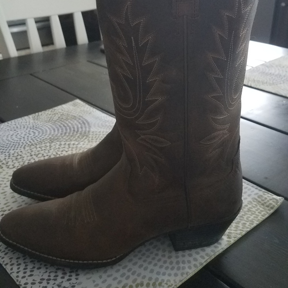 Ariat Size 8 Boots